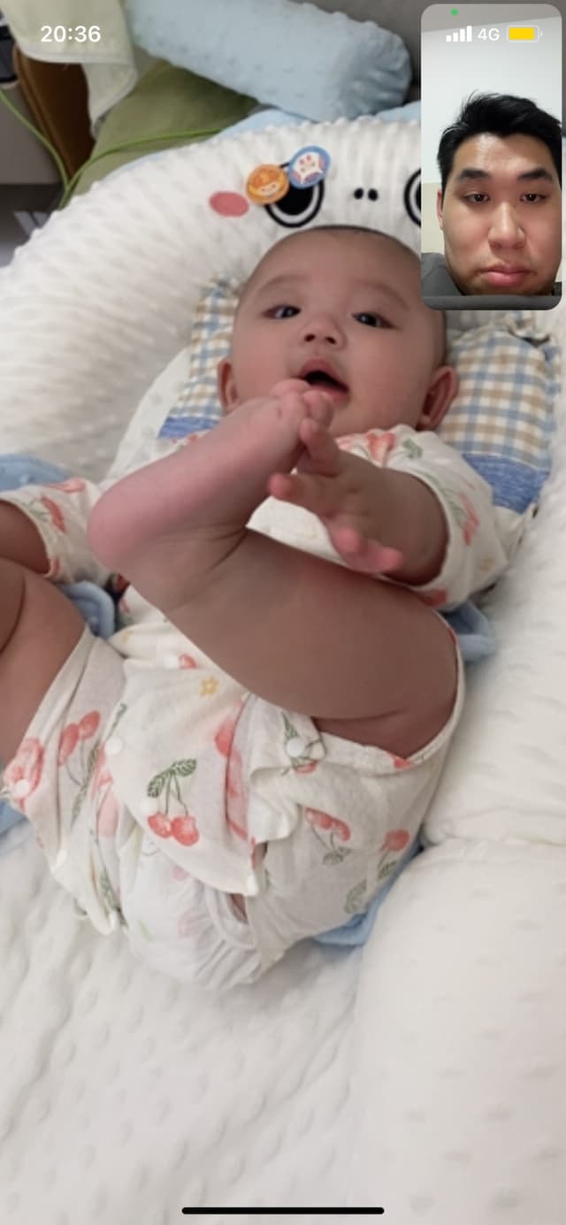 爸爸，看我表演