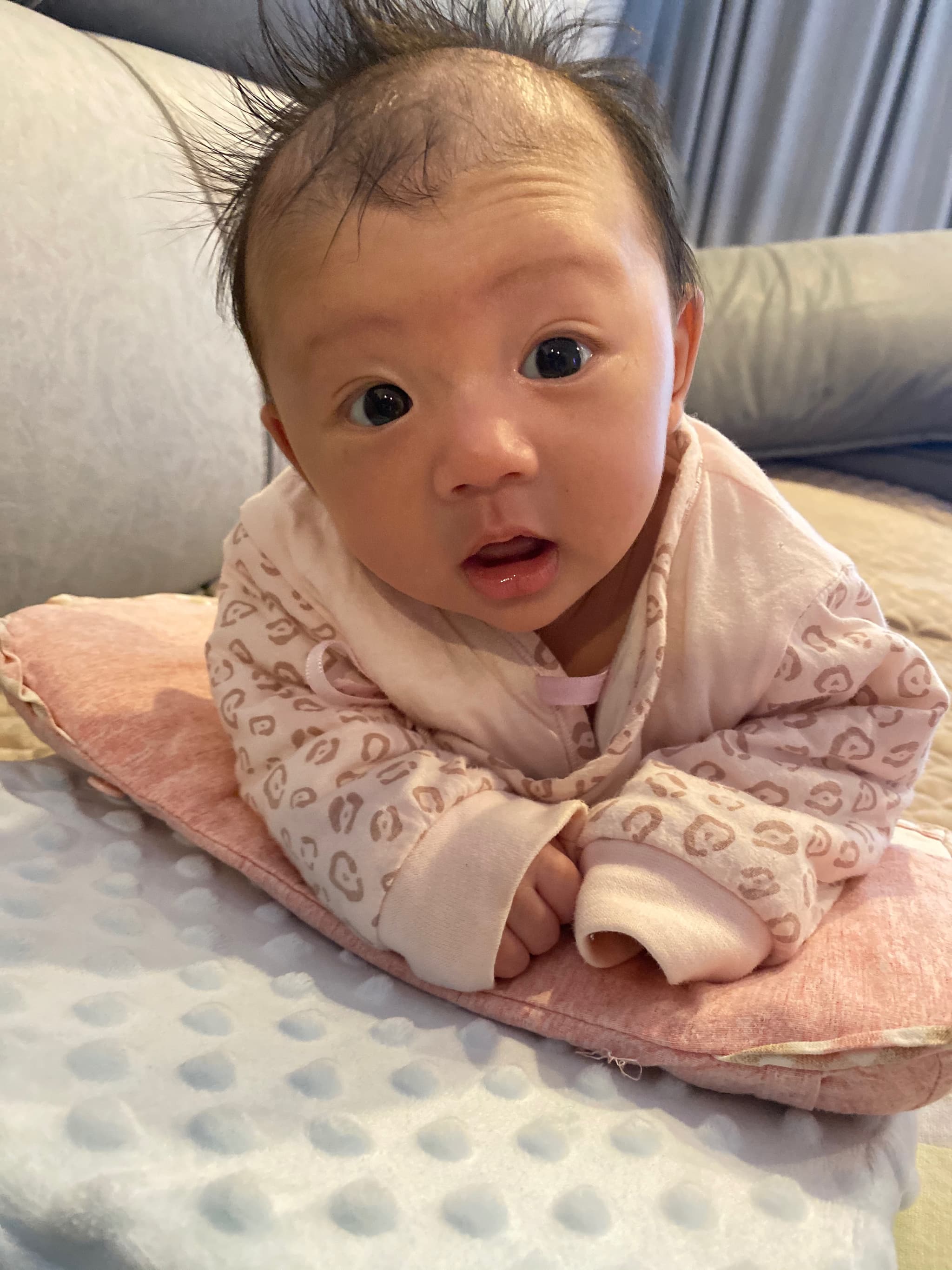 今天心情不错，爸爸妈妈我抬头抬得好吗