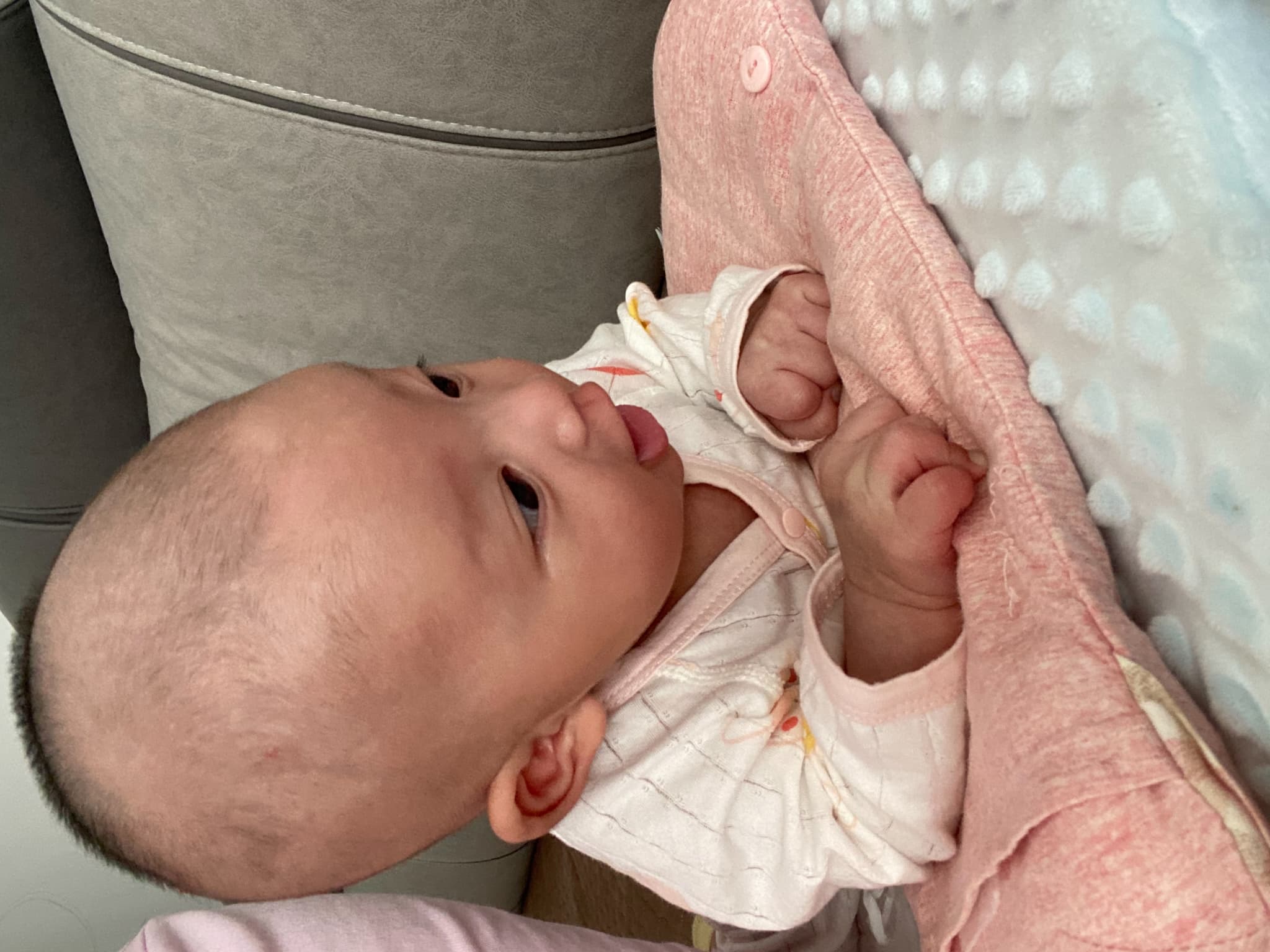 妈妈👩🏻 我手快撑不住了