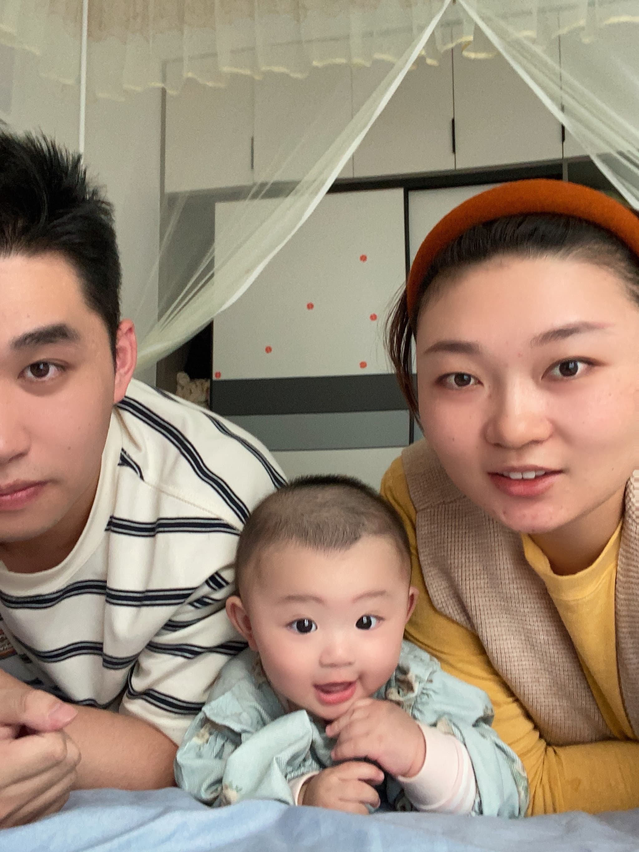 一家三口合体了