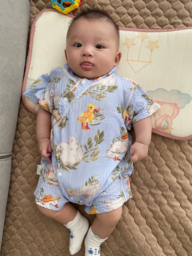 30度的热天 我热的在不住家里