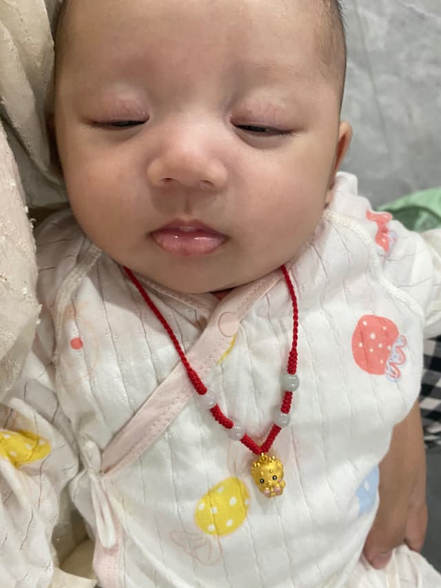 端午节 爷爷奶奶给买的小金龙 